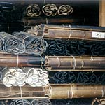 �Y���Y���i